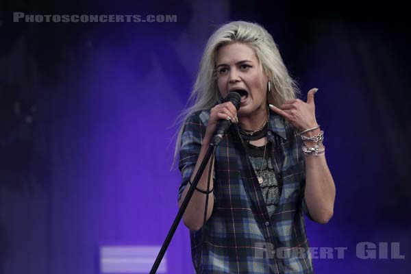 THE KILLS - 2017-08-26 - SAINT CLOUD - Domaine National - Grande Scene - Alison Nicole Mosshart